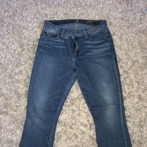 Ankle fit jeans